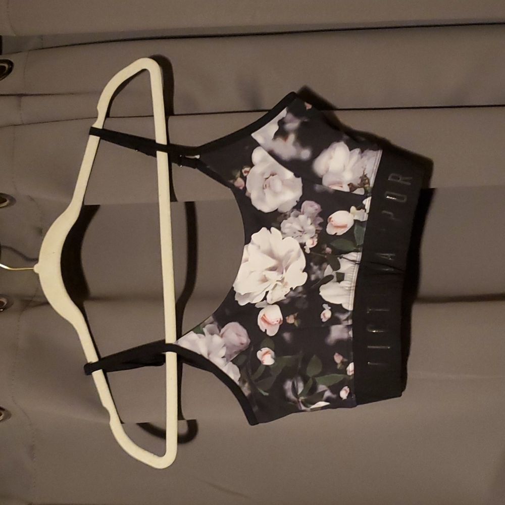 Vs Sports bra